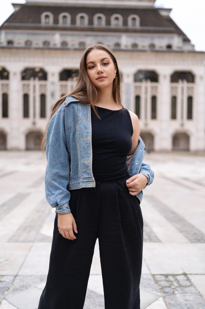 fashion, editorial photography, urban style, city fashion, modern portrait, street aesthetic, high-end fashion, bold statement, trendsetting look, contemporary elegance, casual sophistication, edgy style, architectural background, street-inspired, fashion-forward, dynamic pose, effortless chic, metropolitan vibe, artistic direction, minimalist fashion